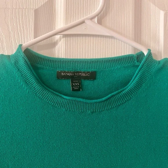 XXS Petite Banana Republic Kelly Green Short Sleeve Shirt - Picture 2 of 3